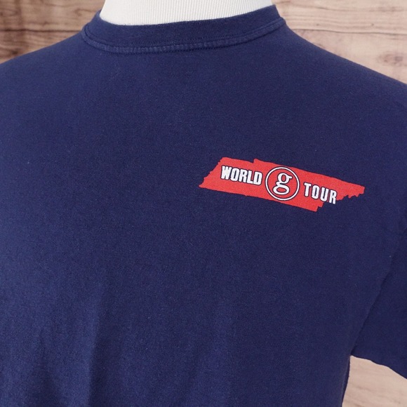 GARTH BROOKS TRISHA YEARWOOD 2017 TOUR BLUE T-SHIRT SZ L -COUNTRY MUSIC BAND TEE - Picture 6 of 7